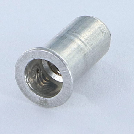 1 x Blindnietmuttern Flachkopf Hutmutter M4x16,5 ALPB 25 Aluminium