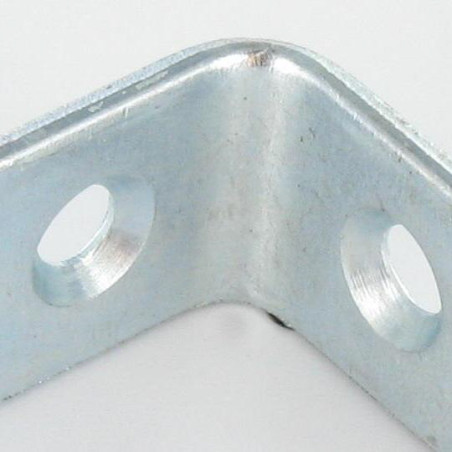 1 x Halterungen 52 x 52 x 15 4 Löcher Durchmesser 4,5 Verzinkt