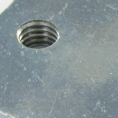 1 x BROSCHÜRE 2 Löcher 75x40x6 M8 Verzinkt